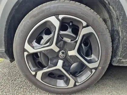 Photo 12 Citroën C3  Turbo 100 ch BVM6