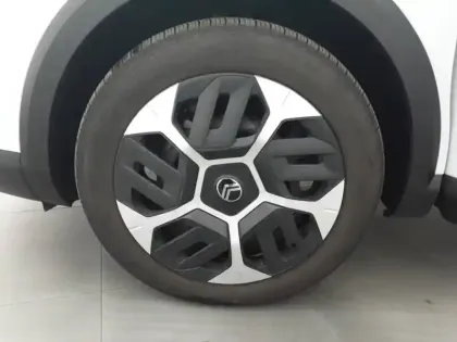 Photo 12 Citroën C4  Hybride 136 e-DCS6