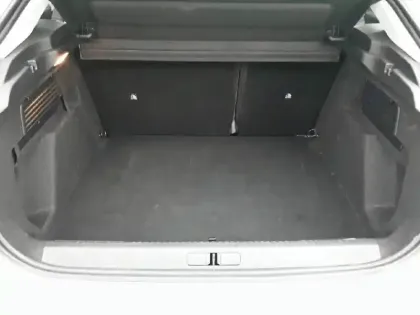 Photo 5 Citroën C4  Hybride 136 e-DCS6