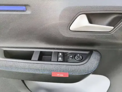 Photo 38 Citroën C3  Turbo 100 ch BVM6