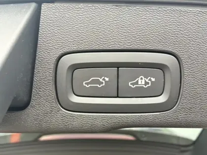 Photo 34 Volvo Xc60  T6 AWD Hybride rechargeable 253 ch+145 ch Geartronic 8