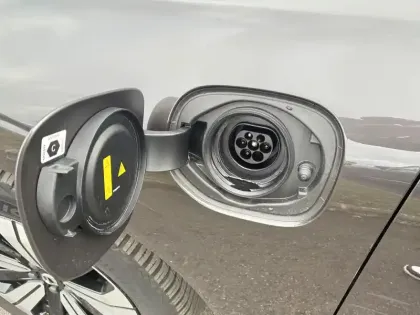 Photo 13 Volvo Xc60  T6 AWD Hybride rechargeable 253 ch+145 ch Geartronic 8