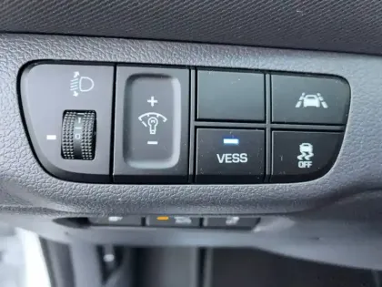 Photo 14 Hyundai Ioniq  Plug-in 141 ch