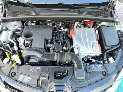 Photo 22 Renault Clio  E-Tech full hybrid 145 ch GSR2