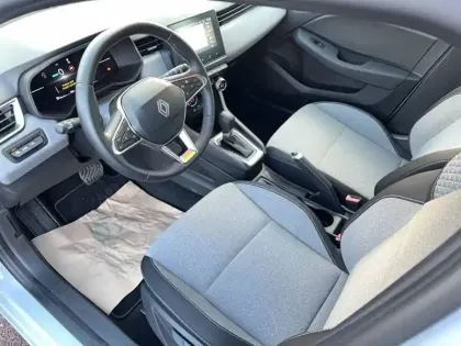 Photo 24 Renault Clio  E-Tech full hybrid 145 ch GSR2