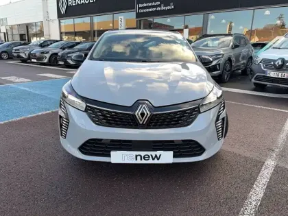 Photo 7 Renault Clio  E-Tech full hybrid 145 ch GSR2