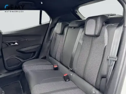 Photo 9 Peugeot 2008  PureTech 130 S&S EAT8