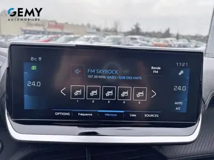 Photo 13 Peugeot 2008  PureTech 130 S&S EAT8