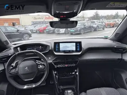 Photo 7 Peugeot 2008  PureTech 130 S&S EAT8