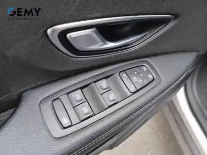 Photo 11 Renault Scenic Grand  dCi 130 Energy