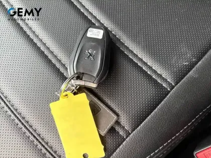 Photo 17 Peugeot Expert  FGN M BLUEHDI 145 S&S EAT8