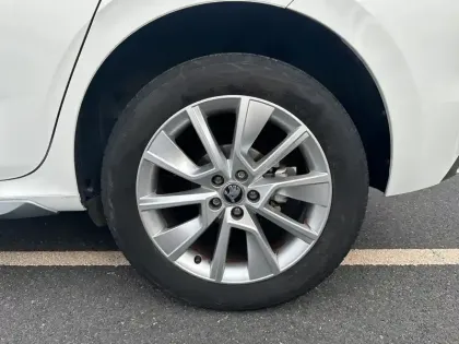 Photo 17 Skoda Kamiq  1.0 TSI Evo 110 ch BVM6