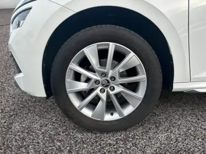 Photo 8 Skoda Kamiq  1.0 TSI Evo 110 ch BVM6