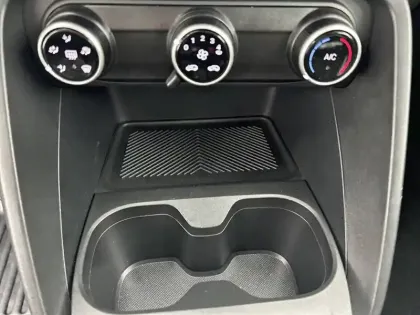 Photo 22 Citroën C3  Turbo 100 ch BVM6