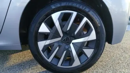 Photo 12 Peugeot 208  PureTech 100 S&S BVM6