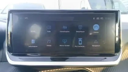 Photo 24 Peugeot 208  PureTech 100 S&S BVM6