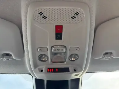 Photo 20 Peugeot 208  Hybrid 110 e-DCS6