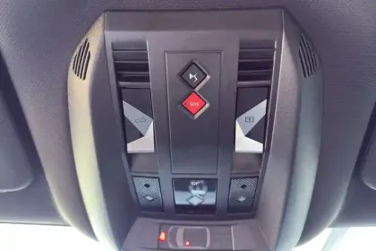 Photo 105 DS DS 7 Gén. I Ph1 Performance Line + 5