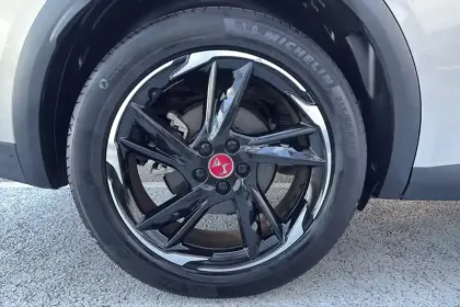 Photo 39 DS DS 7 DS7 Crossback Hybride E-Tense 300 EAT8 4x4