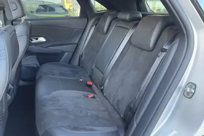 Photo 36 DS DS 7 DS7 Crossback Hybride E-Tense 300 EAT8 4x4