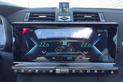 Photo 140 DS DS 7 DS7 Crossback Hybride E-Tense 300 EAT8 4x4