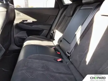 Photo 18 DS DS 7 DS7 Crossback Hybride E-Tense 300 EAT8 4x4