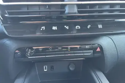 Photo 22 Citroën C5 aircross  Hybride Rechargeable 225 e-EAT8