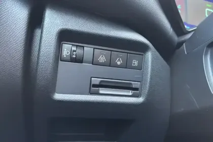 Photo 20 Citroën C5 aircross  Hybride Rechargeable 225 e-EAT8