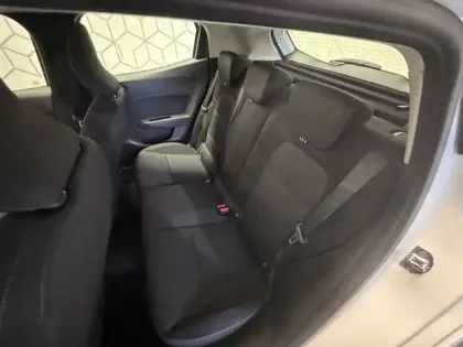 Photo 58 Renault Clio Gén. V (BJA) Ph1 Business 5