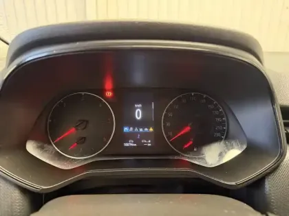 Photo 34 Renault Clio  Blue dCi 100 - 21N