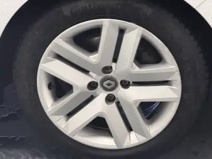 Photo 24 Renault Clio  Blue dCi 100 - 21N