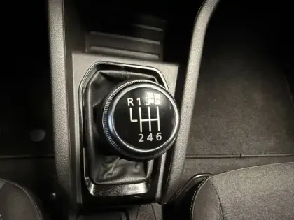 Photo 38 Renault Clio  Blue dCi 100 - 21N