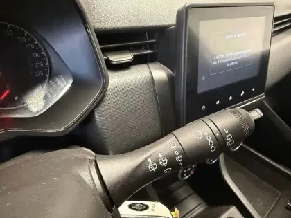 Photo 71 Renault Clio Gén. V (BJA) Ph1 Business 5