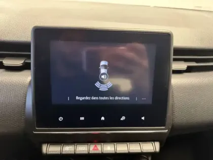 Photo 81 Renault Clio Gén. V (BJA) Ph1 Business 5