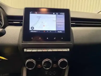 Photo 58 Renault Clio Gén. V (BJA) Ph1 Business 5