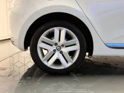 Photo 6 Renault Clio Gén. V (BJA) Ph1 Business 5