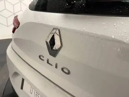 Photo 66 Renault Clio Gén. V (BJA) Ph1 Business 5