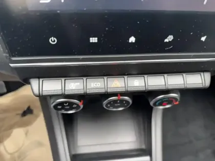 Photo 30 Renault Captur  TCe 90