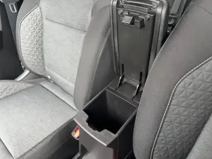 Photo 35 Renault Captur  TCe 90