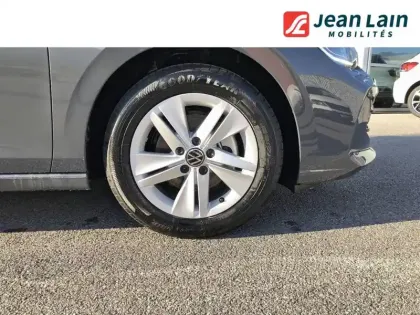 Photo 8 Volkswagen Golf  1.5 eTSI EVO2 116 DSG7