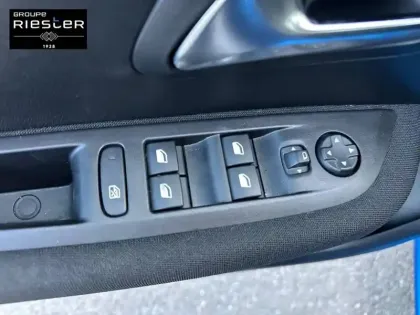 Photo 14 Peugeot 208  PureTech 75 S&S BVM5