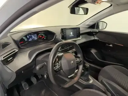 Photo 10 Peugeot 208  PURETECH 75 S&S BVM5