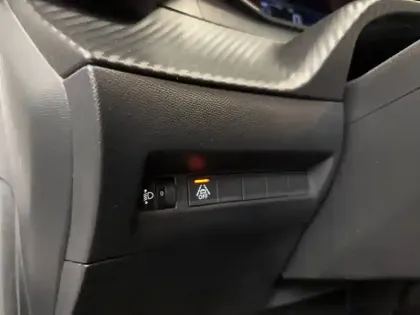 Photo 53 Peugeot 208  PURETECH 75 S&S BVM5