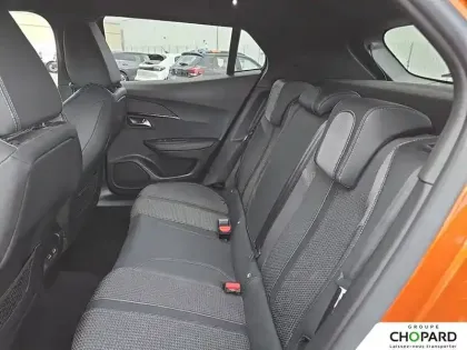 Photo 91 Peugeot 2008  PureTech 130 S&S EAT8