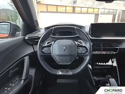 Photo 15 Peugeot 2008  PureTech 130 S&S EAT8