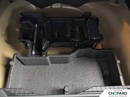 Photo 23 Peugeot 2008  Hybrid 145 e-DCS6