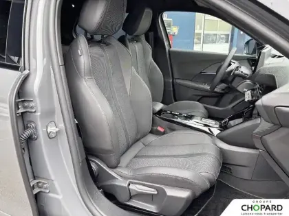 Photo 18 Peugeot 2008  Hybrid 145 e-DCS6