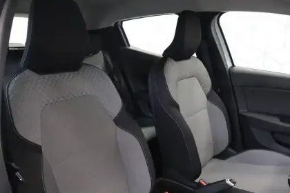 Photo 49 Renault Clio Gén. V (BJA) Ph2 Evolution 5