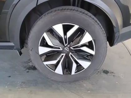 Photo 94 Nissan Juke  DIG-T 114