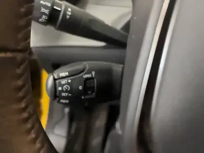 Photo 52 Peugeot 208  PureTech 100 S&S BVM6